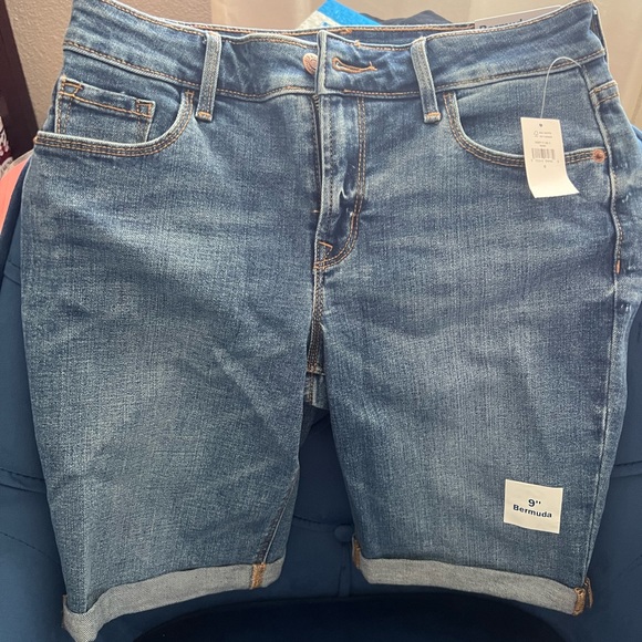 Bermuda Jean Shorts - Picture 2 of 2